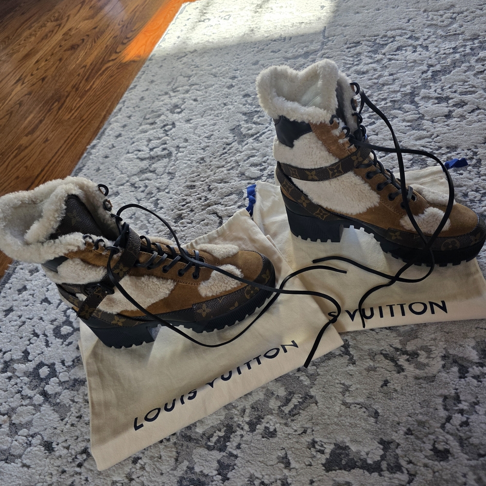 Louis Vuitton Shearling Monogram Platform Women's Boots. Brown and Cream